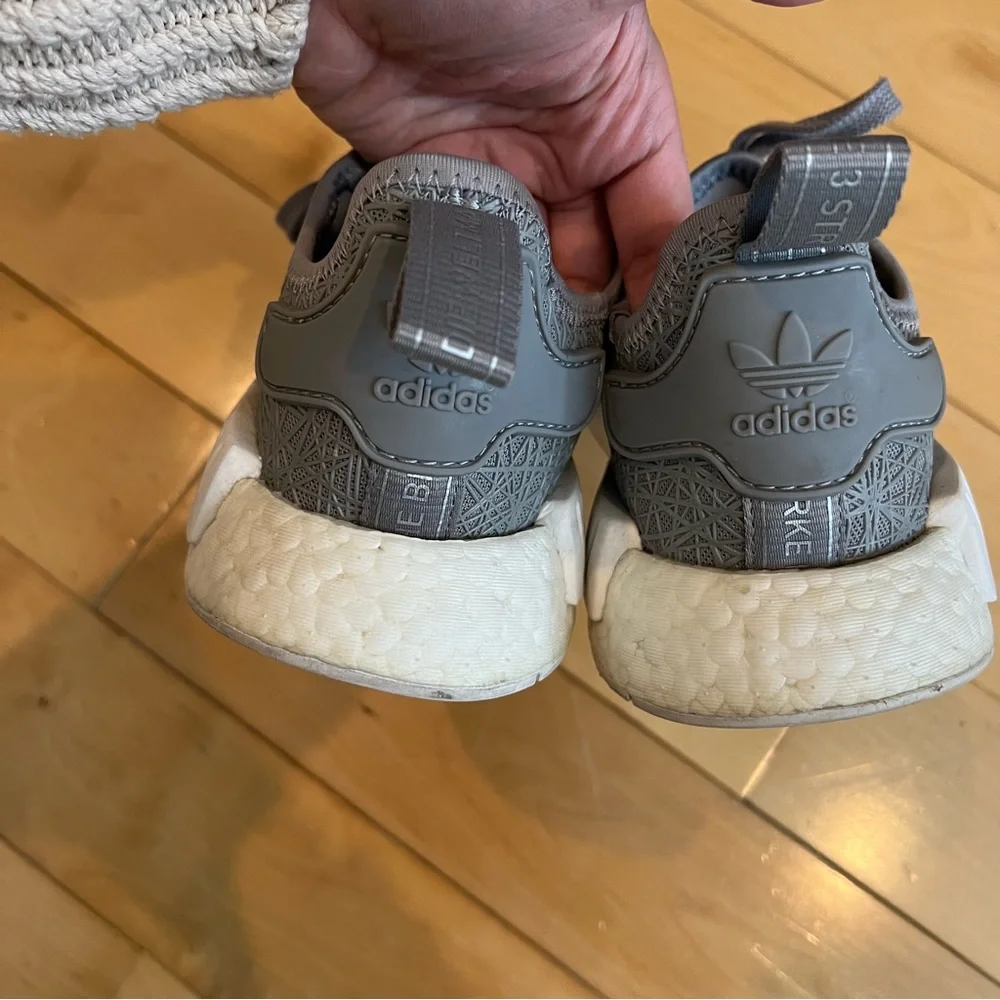 Adidas NMD R1 Shoes‎ in Vapour Grey